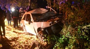 Accidente de tránsito deja un muerto y tres heridos graves - Noticiero Paraguay
