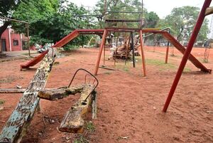 Plazas olvidadas por Nenecho: Alumbrados peligrosos y parques podridos - Nacionales - ABC Color