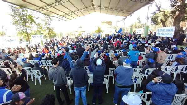 Multitudinaria participación en gira por el Alto Paraná del presidenciable Hugo Fleitas - La Clave