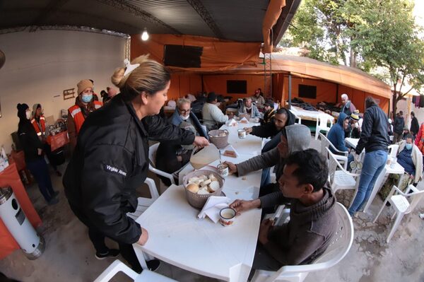 SEN brindó albergue a 45 personas y dio asistencia a otras nueve en situación de calle - El Trueno