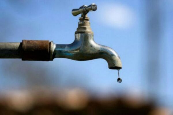 Vecinos de barrio Obrero reclaman falta de agua desde el fin de semana - Radio Imperio