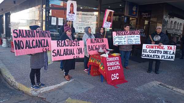 Sindicalistas exigen que reajuste del salario mínimo sea de G. 4 millones