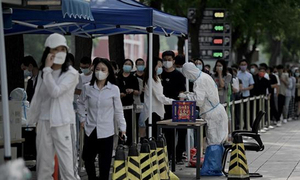Beijing ordena pruebas masivas tras brote de COVID-19 en un bar - OviedoPress