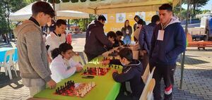 Torneo de ajedrez es declarado de interés cultural y distrital en Caacupé  - Nacionales - ABC Color
