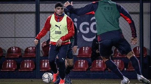 Crónica / Cerro: el equipo que prepara “Chiqui” Arce ante Resistencia