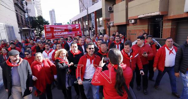La Nación / Latorre se inscribe como candidato por Capital: “Estoy seguro que acompañamos al mejor candidato”