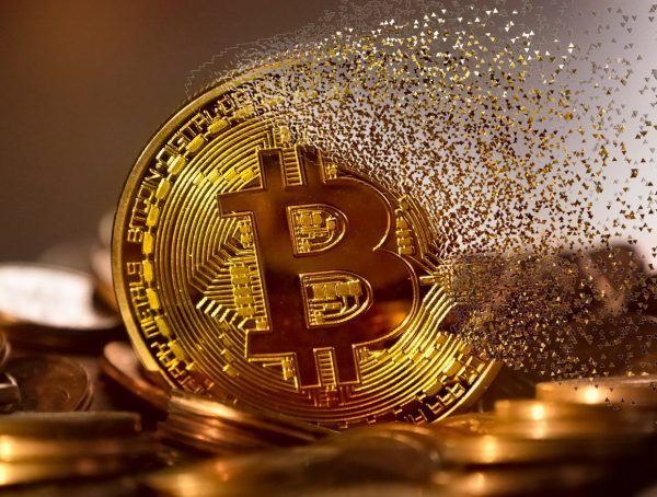 Bitcoin perdió casi un 10% de su valor y se ubicó en su nivel más bajo en 18 meses