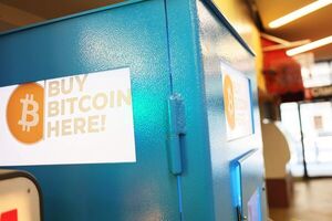 El bitcóin cae un 17,14% y su valor se reduce a la mitad en lo que va del año - Mundo - ABC Color