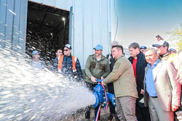 Mario Abdo inauguró ampliación de Acueducto del Chaco - El Trueno