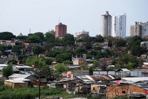 Economista advierte que este año la pobreza extrema aumentará en Paraguay - ADN Digital