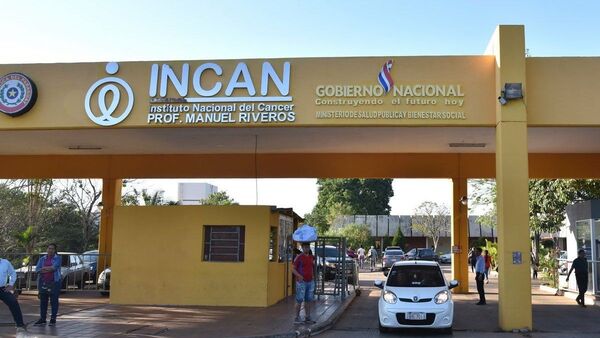 Pacientes oncológicos vuelven a manifestarse en Incán por falta de medicamentos