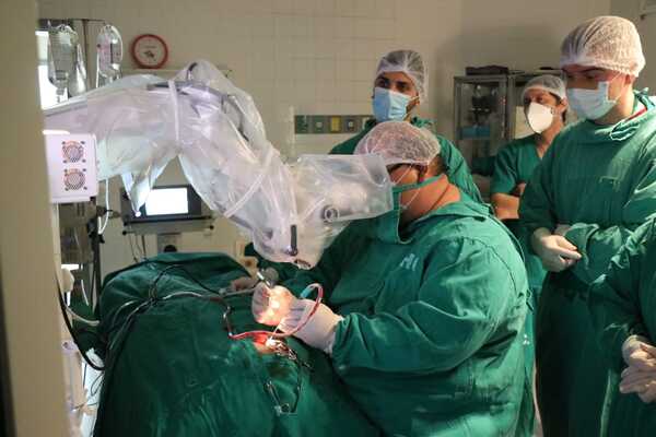 Diario HOY | Realizan exitoso implante coclear y benefician a un niño de 5 años en el Hospital de Clínicas