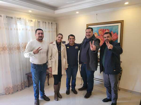 Roya Torres anuncia respaldo a candidatura de Iván Airaldi para la Gobernación - La Clave