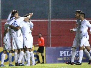 Nacional sumó de a tres en la Visera - APF