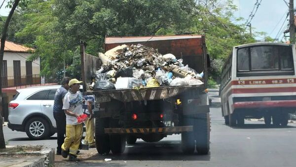 "Aro, aro, aro: ¡Qué gusto si se ponen al día!", dijo Muni de Asunción