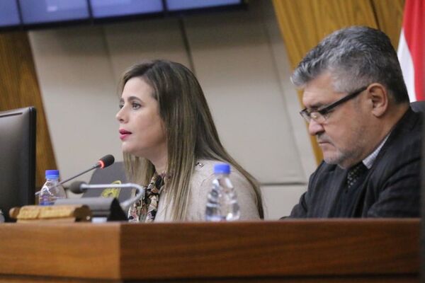 Expertos defienden protocolo anticontrabando de tabaco y advierten de lavado ligado a cigarrillos - Política - ABC Color