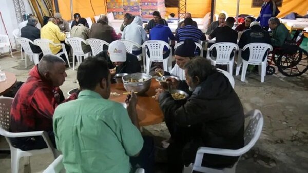 Sitú en Albergue de Emergencia Nacional: tatachos y chespis se “portan bien”