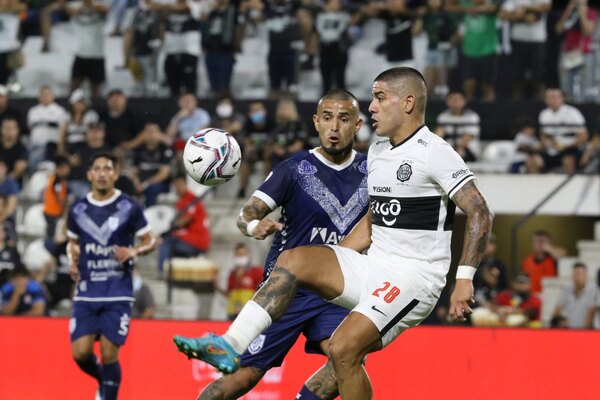 Olimpia visita a Ameliano en Los Jardines del Kelito