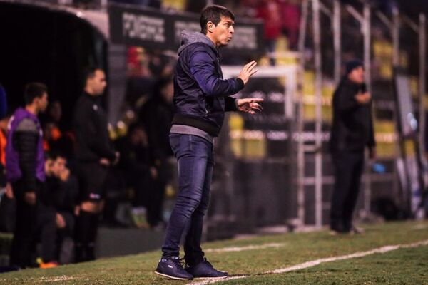 “No me gustó, no me sirvió y no fue bueno parar el campeonato” - Libertad - ABC Color