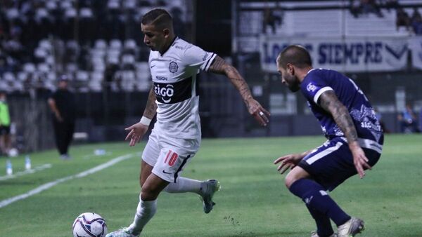 Olimpia visita a Ameliano en los Jardines del Kelito
