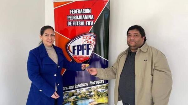 Municipalidad entrega una oficina para la FPFF en el Estadio Municipal - Radio Imperio