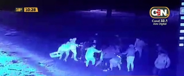 Capiatá: Turba atacó salvajemente a una persona - C9N