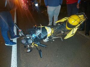 Mototaxista murió tras chocar contra un furgón - ABC en el Este - ABC Color