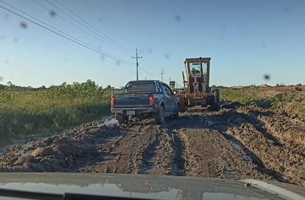 Ruta que une Pilar con Alberdi, en pésimas condiciones - Nacionales - ABC Color