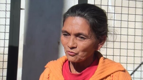 Humilde madre pide ayuda para salvar la vida de su hija y su pequeña nieta.