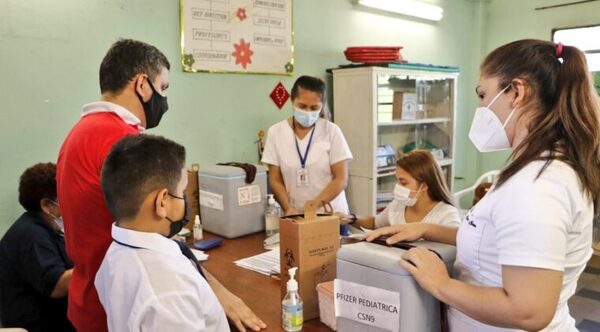 Inician campaña de vacunación en las escuelas