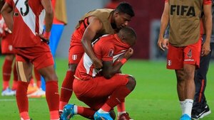 Chilavert defiende a Advíncula y le deja un gran mensaje