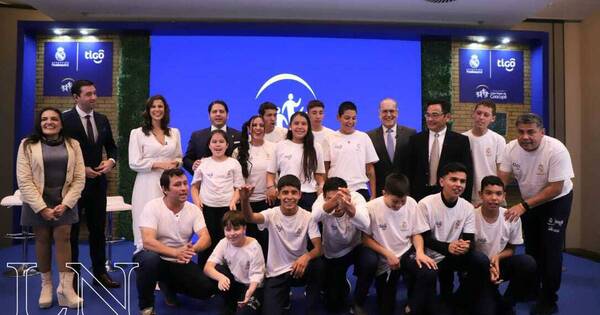 La Nación / Tigo y Fundación Real Madrid se unen para reducir alfabetización digital en Paraguay