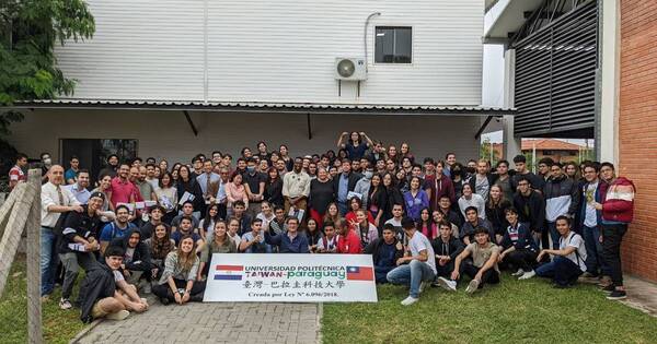 La Nación / Llegaron los primeros ingenieros egresados de Universidad Taiwán Paraguay