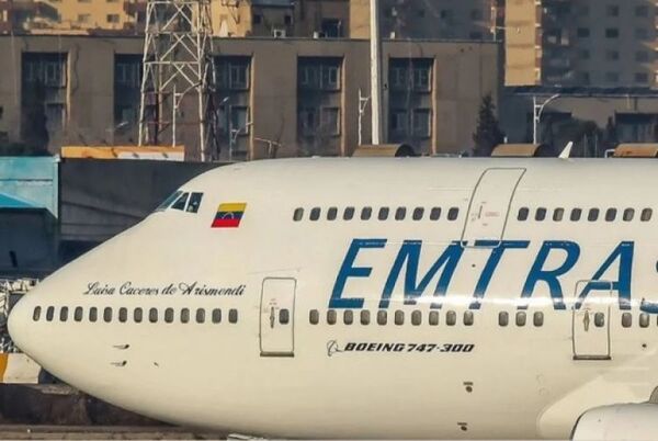 Destituyen a funcionarios de Dinac que autorizaron arribo del avión iraní
