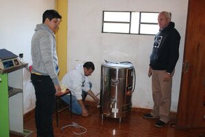 Instalan primera máquina hervidora de leche de soja en asentamiento de Presidente Franco - Noticde.com
