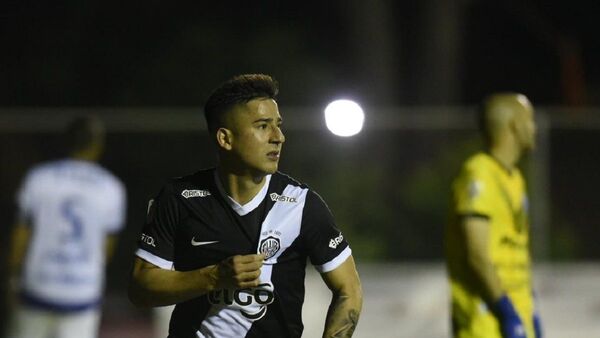 Olimpia golea en Los Jardines del Kelito