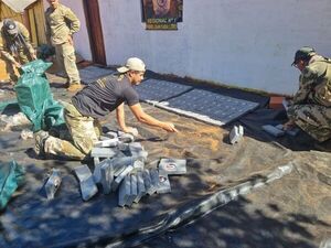 Incautan más de 300 kilos de cocaína en Amambay  - Policiales - ABC Color