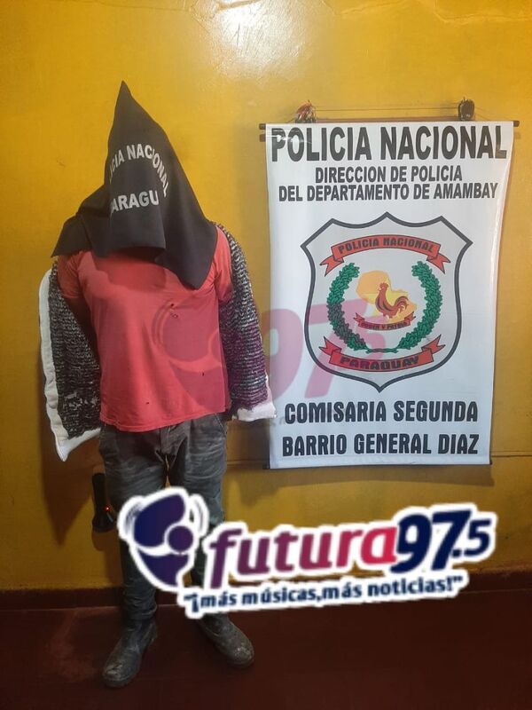 Detuvieron a uno de los que robaron el local Águila Center