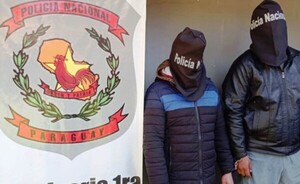 Detienen a dos hombres con casi 100 dosis de crack