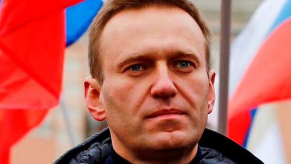 Navalny es trasladado a lugar desconocido