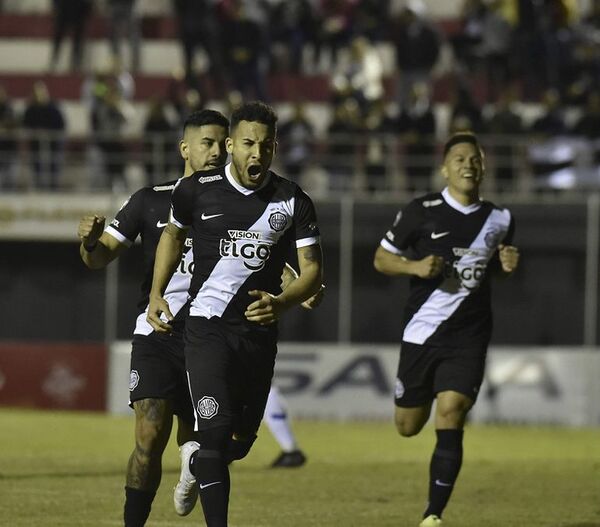 Ameliano 1-Olimpia 4: El Decano arranca un triunfo de Los Jardines - Fútbol - ABC Color