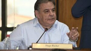 SEUDOS SIN TIERRAS SE RESISTEN A ABANDONAR PROPIEDAD PRIVADA EN PRESIDENTE FRANCO