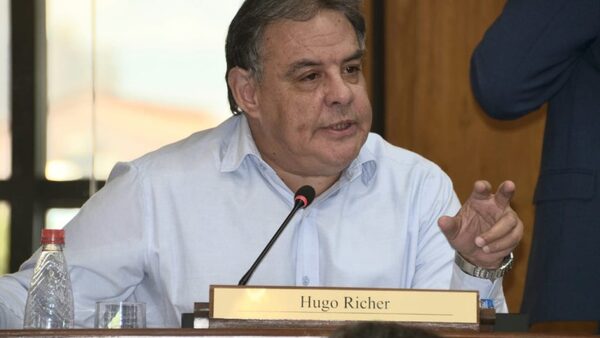 SEUDOS SIN TIERRAS SE RESISTEN A ABANDONAR PROPIEDAD PRIVADA EN PRESIDENTE FRANCO