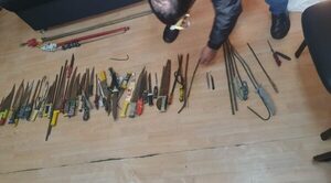 Incautan varias armas de fabricación casera en una nueva requisa en Tacumbú