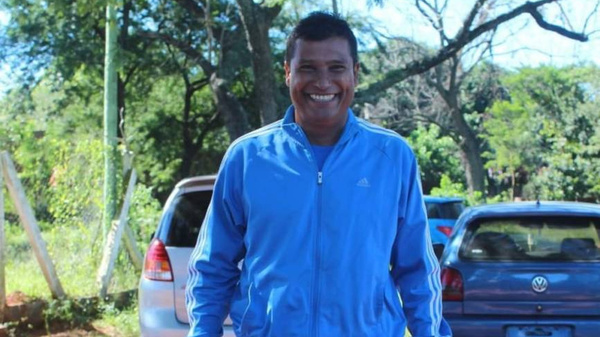 Crónica / "Tani" Struway ya tiene nuevo club hína, como entrenador