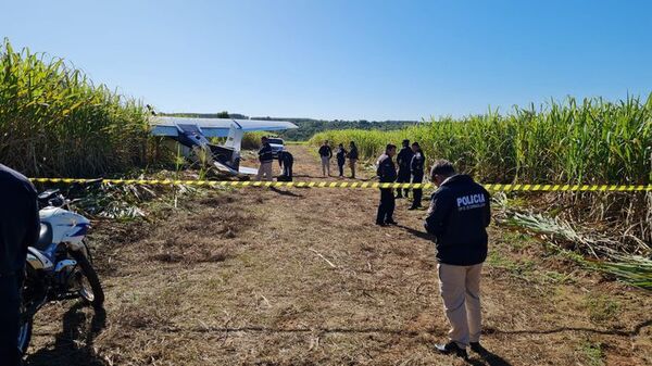 Avioneta boliviana cae en cañaveral ubicado en Compañía Paso Yobai de Iturbe - A La Gran 7-30 - ABC Color