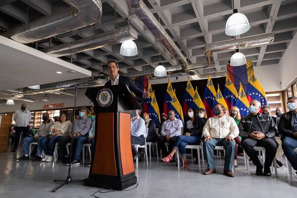 La UE considera “inaceptables” los ataques a Juan Guaidó en Venezuela - Mundo - ABC Color