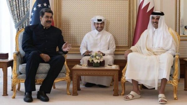 Maduro se reúne con emir de Qatar