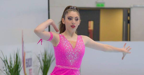 La Nación / Brillo y elegancia en el Artistic Skating World Asunción 2022