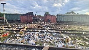 Un misil ruso destruye el tren con el que la ONG del chef José Andrés repartía ayuda en Ucrania | 1000 Noticias